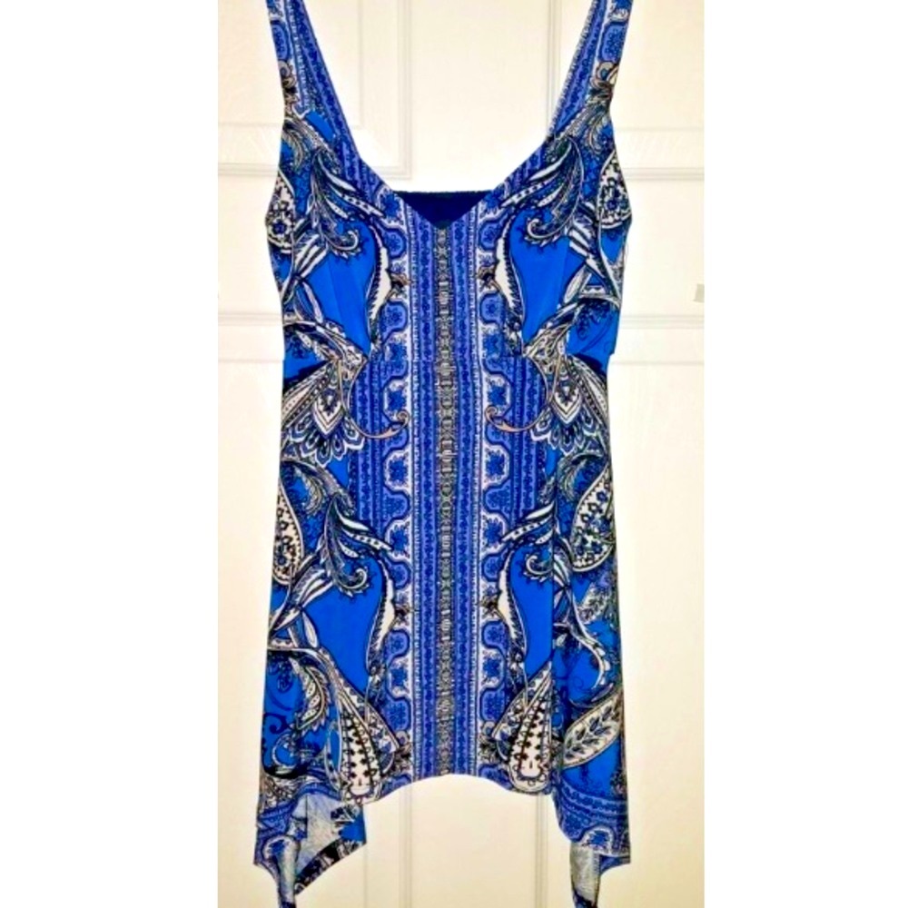 INC blue and white tank top